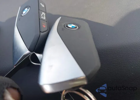 2023 BMW X1 xDrive28I из США, поврежденный, VIN WBX73EF0XP5X52461